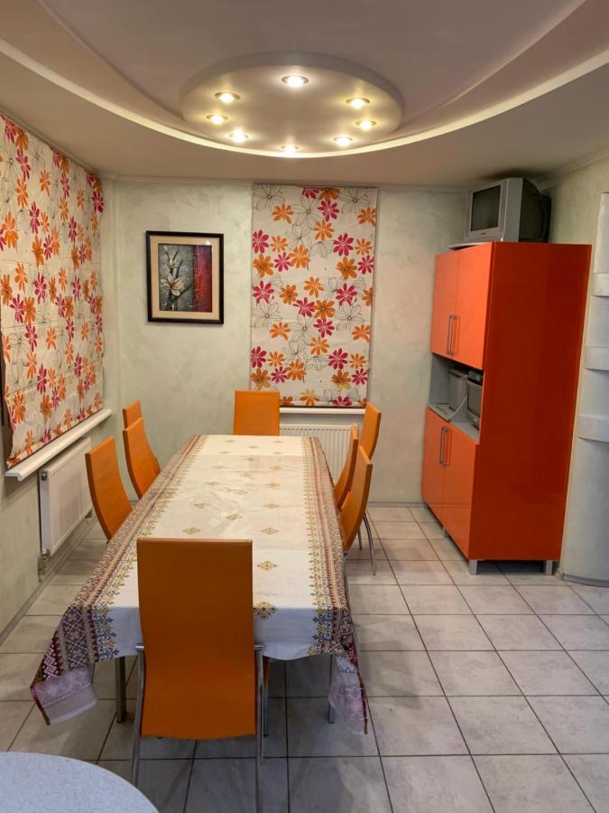 Приватний Будинок З Сауною Та Більярдом Khascheve Kültér fotó